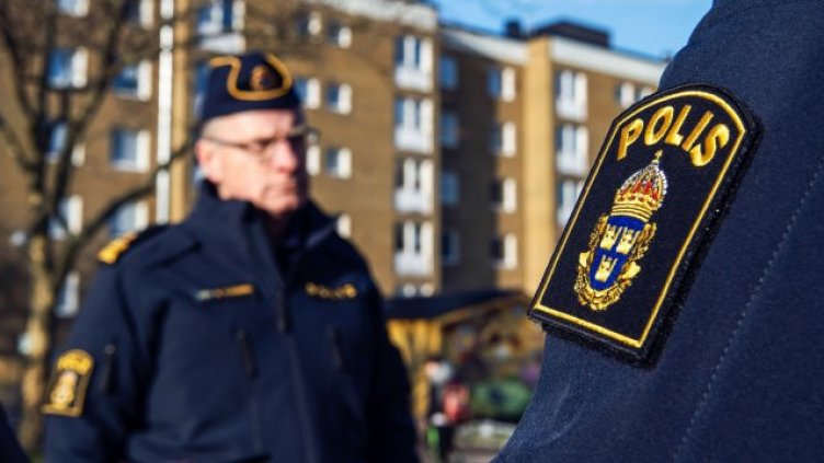 Майка на годината - арестуваха жена, държала сина си под ключ 28 години