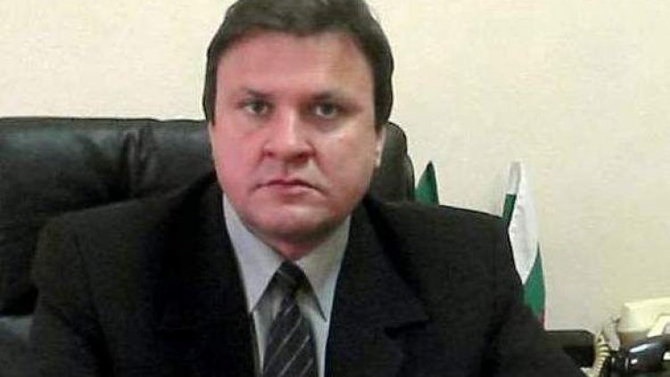 Областният на Шумен претърпя катастрофа