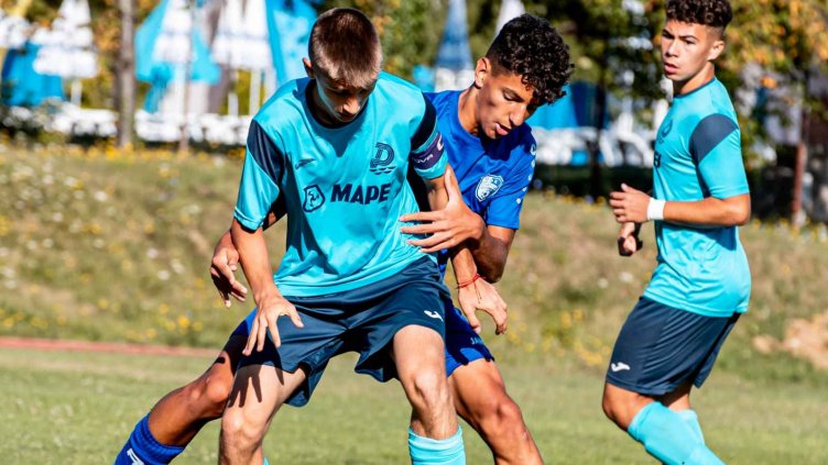 Над 350 деца се включват във футболната "Купа Варна 2025"