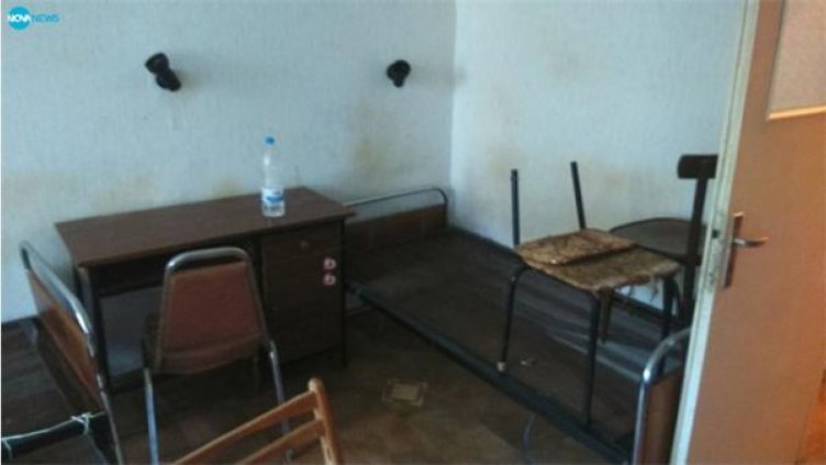 Не студентска стая, а гробница – общежитие на УНСС