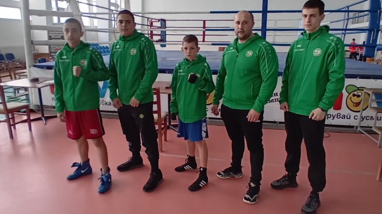 Два медала за боксьорите на Черно море