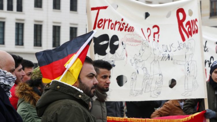 Убежище ли? Германия планира масова депортация на бежанци