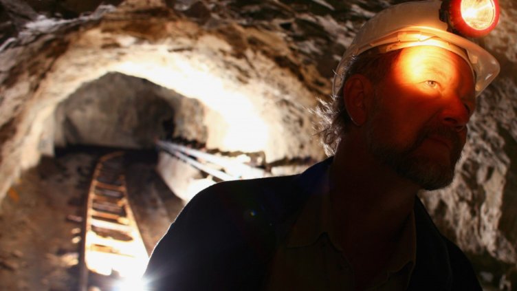 ЕП налага строг контрол над кървавите минерали