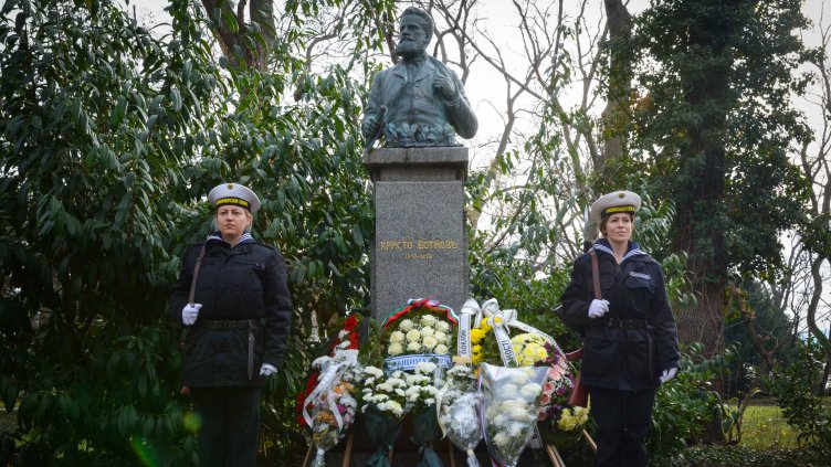 Варна отбеляза 173 години от рождението на Ботев