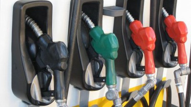 Иззети са над 8 тона гориво от нелегална бензиностанция