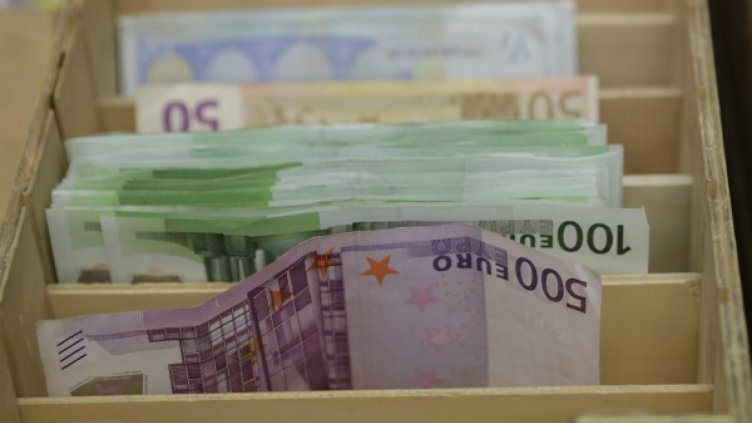 Интернет-булка от Исперих измъкна €25 000 от чужденец