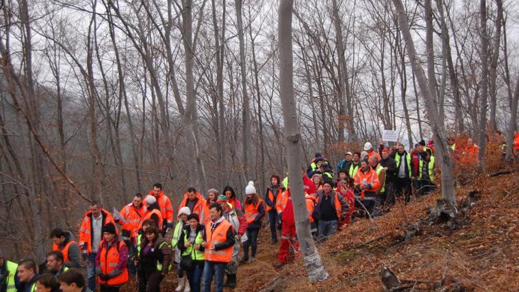 Миньори от цялата страна защитиха златодобива в Трън