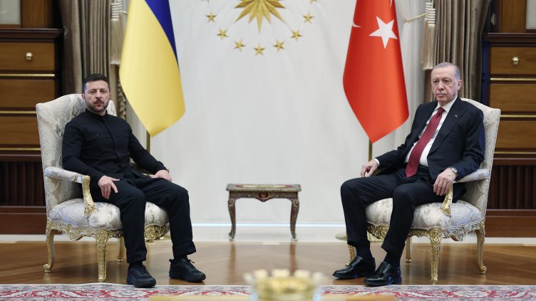 И Зеленски няма да участва в преговорите между Украйна и Русия