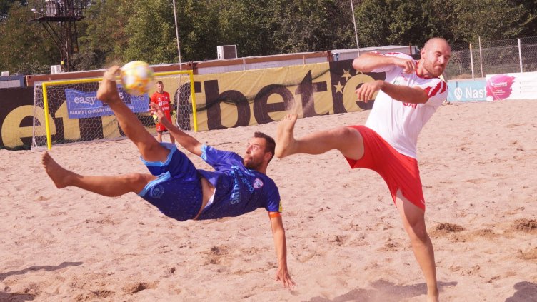 Дъжд от голове в третия кръг на държавното по плажен футбол в Стара Загора