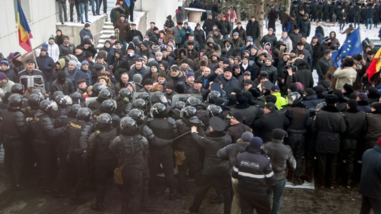 Безредици и протести в Молдова 