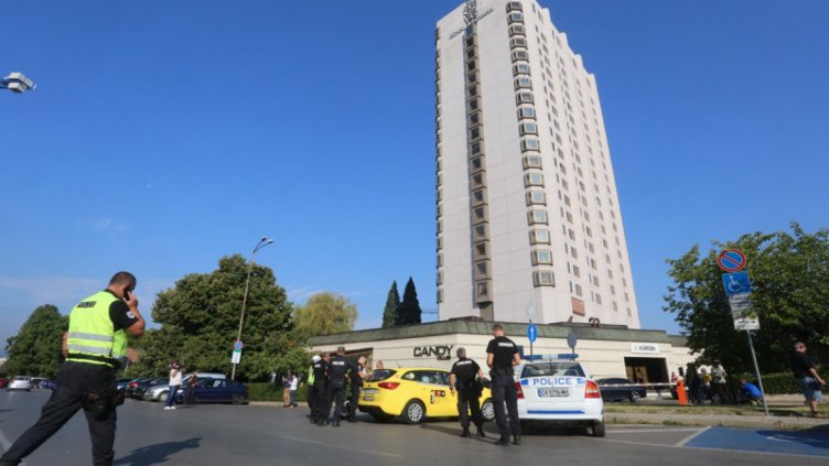 Хотелът на Арабаджиеви в София е затворен заради проверка на НАП