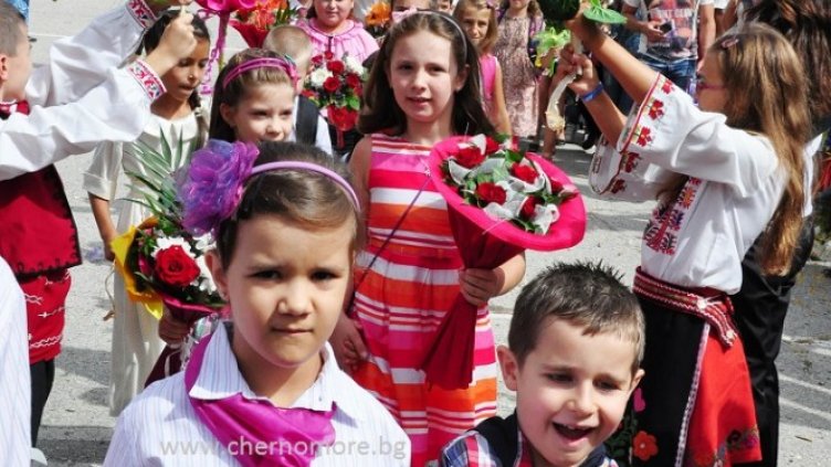 Запалете първолака с любов към училище