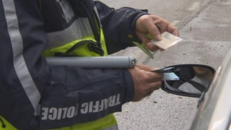 Румънец даде рушвет на полицаи край Дуранкулак