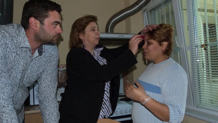 Общински съветници направиха великденски подаръци на кризисния център