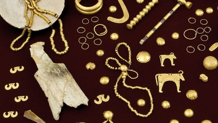 На днешната дата е открито във Варна най-старото технологично обработено злато в света