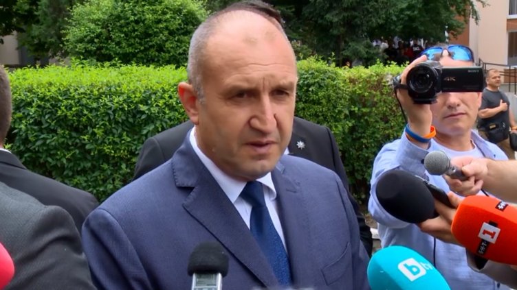 Радев: ЦИК и служебното правителство ще гарантират машинния вот (ВИДЕО)