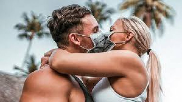 Коронавирусът завладя и порното