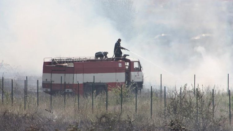 Спира се движението по източнообходния път 56 на Пловдив заради пожар