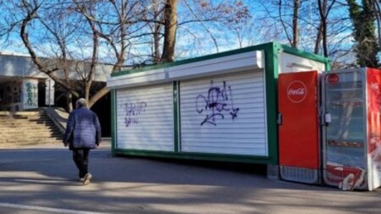 Тръгна дело срещу поставянето на бараки в Морската градина