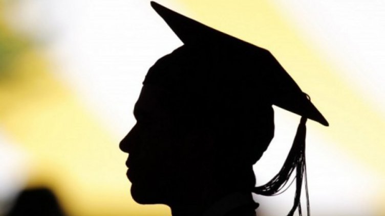 Абитуриентите предпочитат да учат в чужбина 