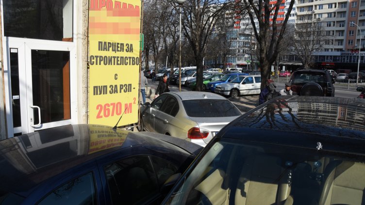 Пореден епизод от „Паркиране по варненски“ (СНИМКИ)