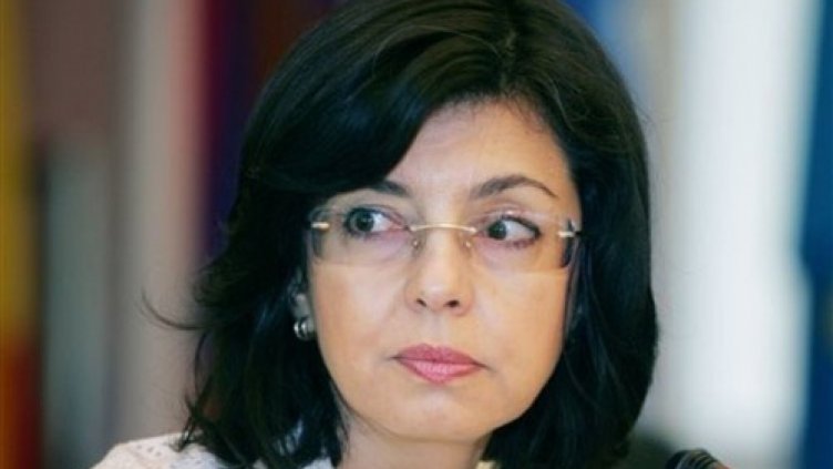 Кунева увери: Готови сме за първия учебен ден!