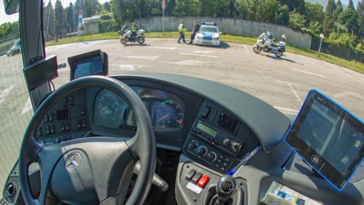 Удостоверението за психотест за шофьорите в обществения превоз става безсрочно