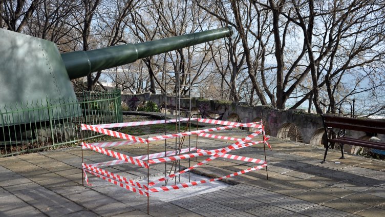 ПАМЕТНИКЪТ НА ПОЛКОВНИК МИЛКО ЖЕЛЕЗОВ ще бъде издигнат на площадката под Военноморския музей.  Снимка ПЛАМЕН ГУТИНОВ