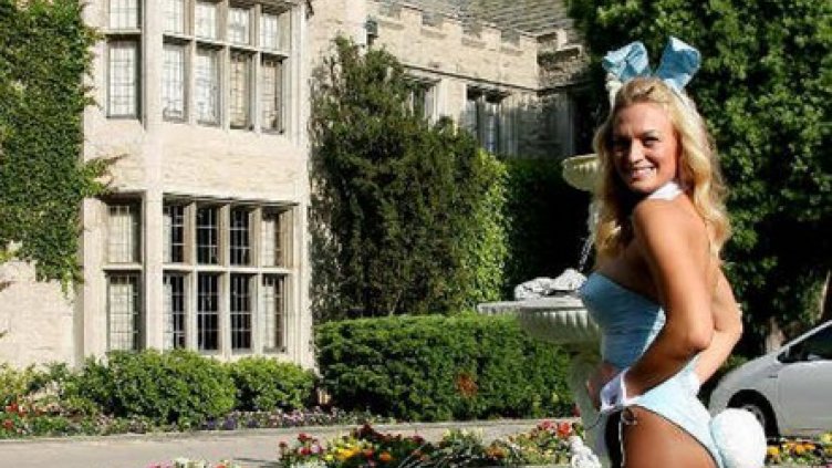 Имението на Playboy се продава