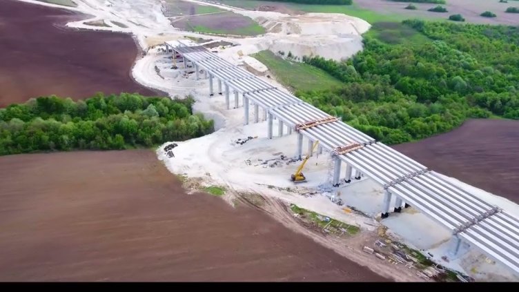 Българско ноу-хау: Разрушават нови участъци от "Хемус"! Негодни ли са?