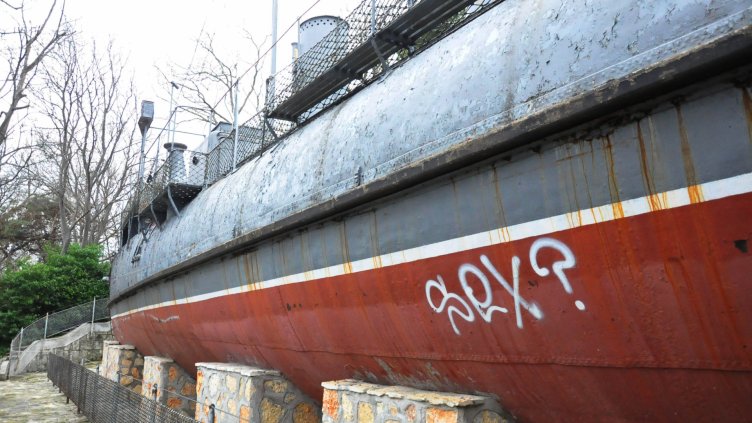 Корабът-музей „Дръзки“ стана жертва на вандализъм