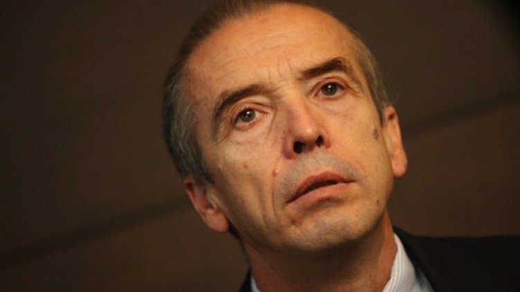 Доц. Мангъров: Хоспитализираните ще нарастват, пътеката стана 1200 лв.