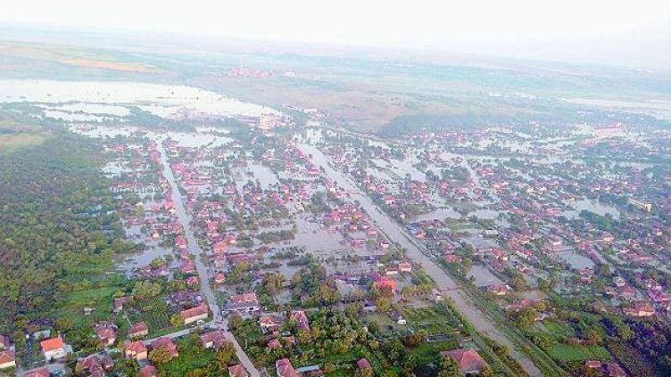 Доброволци ще помагат на населението в Мизия при почистването на сградите