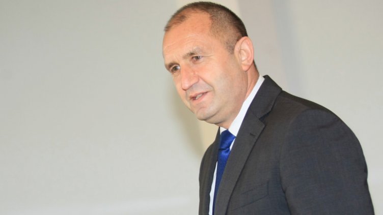Румен Радев за заплатата си: Не аз я определям, а парламентът
