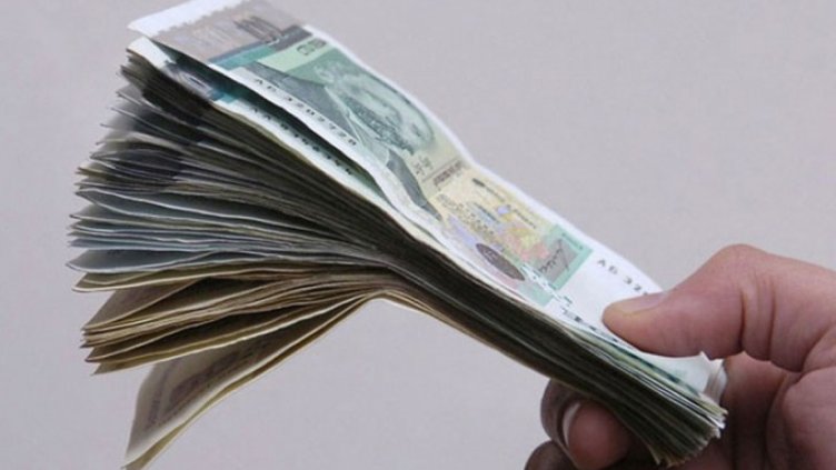 2 млрд. лева са похарчили българите за празниците