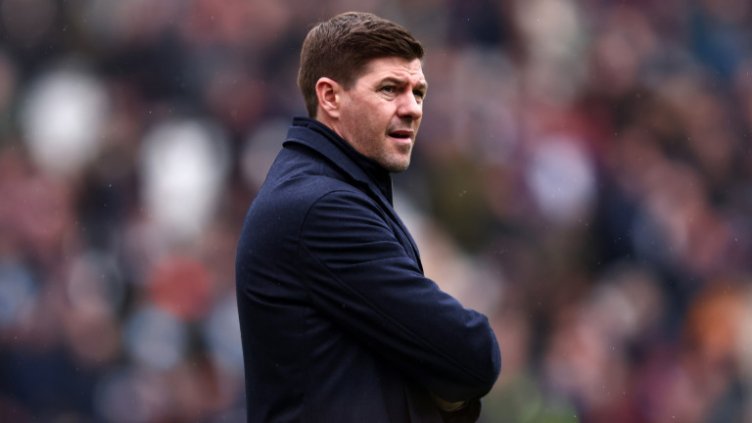 "Астън Вила" уволни треньора Стивън Джерард