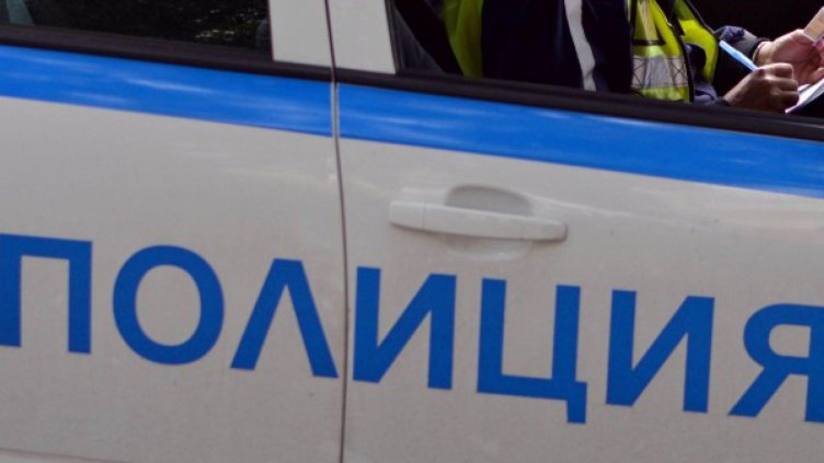 Камион разтоварвал отровни отпадъци на депо край Свищов