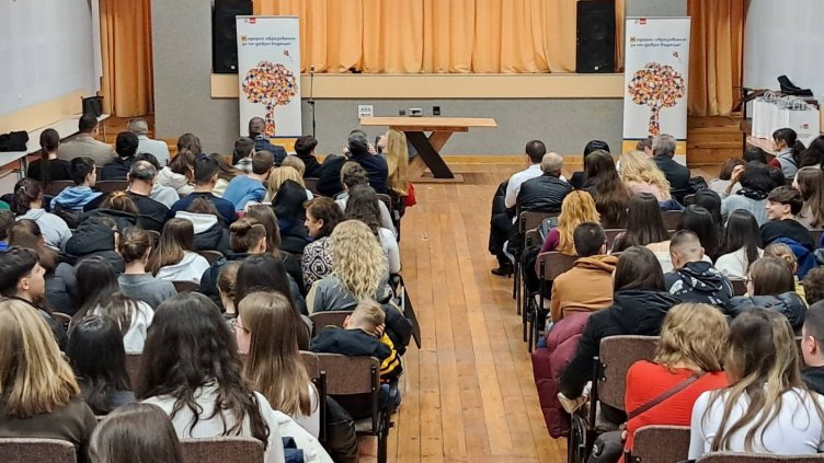 Варна и Сливен триумфират в националната надпревара по немски език