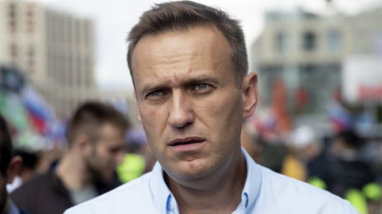 Изписаха Навални от болницата, върнаха го в затвора