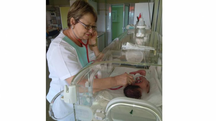 85 бебета са преминали през отделението за доотглеждане на недоносени в Дома във „Виница“