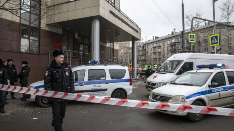 След сигнал за бомба: Евакуираха седем съдилища в Москва