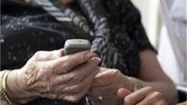 Ало измама: Възрастна жена "изхвърли" 4000 лв. през терасата