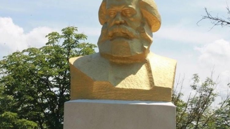 Карл Маркс се превърна в Христо Ботев в Бесарабия