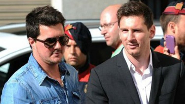 Осъдиха брата на Меси да тренира безплатно деца