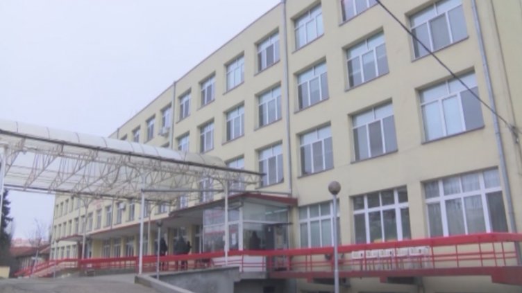 Началникът на Интензивното отделение в Пазарджик с COVID-19