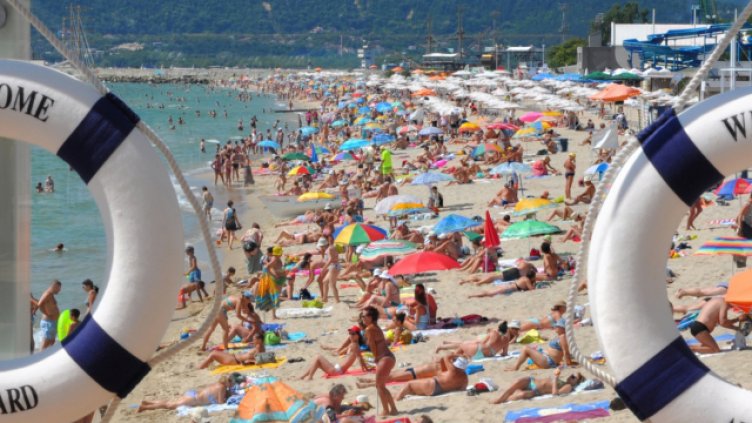 Слънчево ще бъде във Варна, време е за плаж