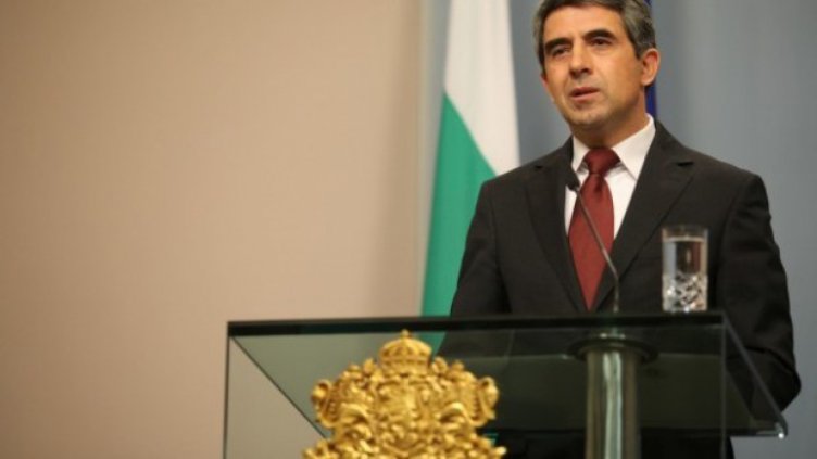 Консултациите при президента продължават с ПФ и БДЦ