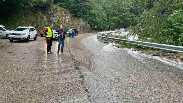 Спират камионите и МПС с ремаркета през прохода Петрохан