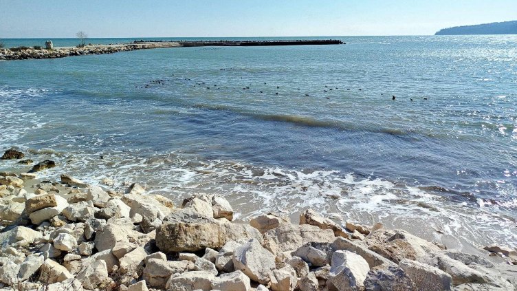 Горещо време в почти цяла България днес