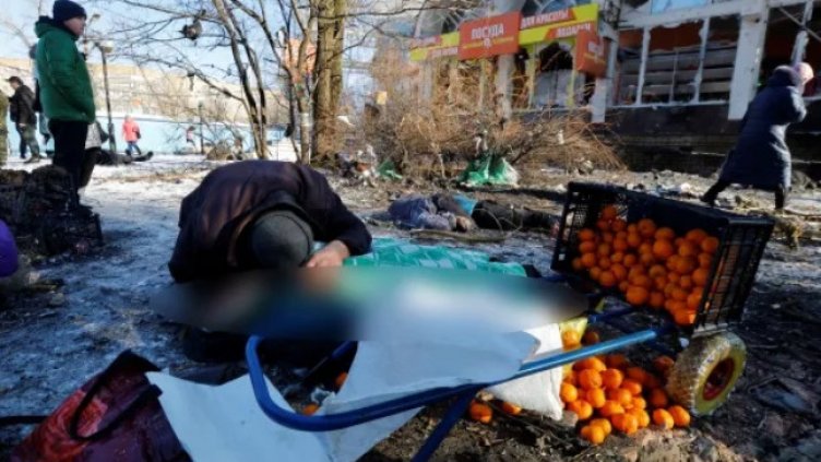 25 души загинаха при украински обстрел на пазар в Донецк